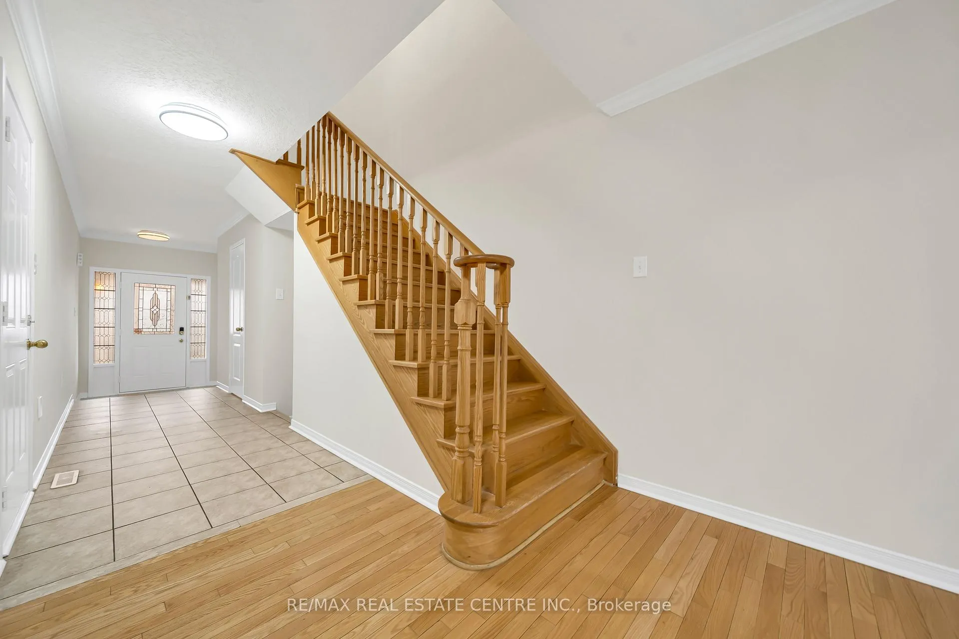 Photo 9 of 20 Tanasi Road, Brampton, Credit Valley — HOMEH