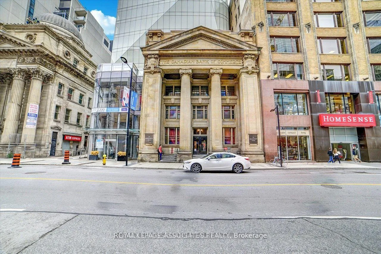 Photo 1 of Unit 5214, 197 Yonge Street, Toronto, Church-Yonge Corridor — HOMEH