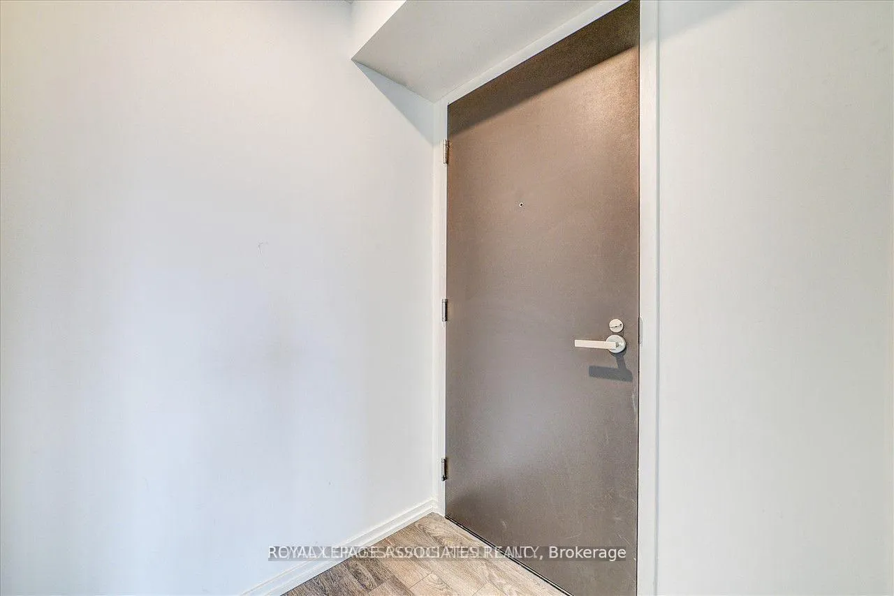 Photo 11 of Unit 5214, 197 Yonge Street, Toronto, Church-Yonge Corridor — HOMEH
