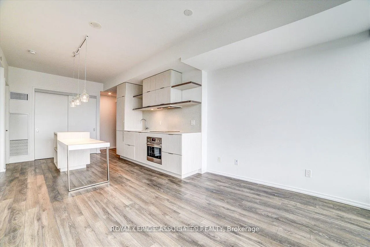 Photo 15 of Unit 5214, 197 Yonge Street, Toronto, Church-Yonge Corridor — HOMEH