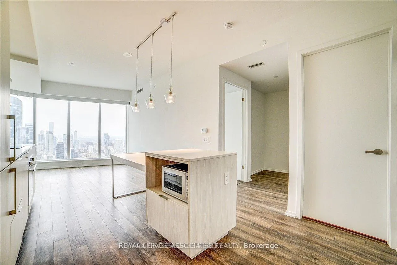 Photo 16 of Unit 5214, 197 Yonge Street, Toronto, Church-Yonge Corridor — HOMEH