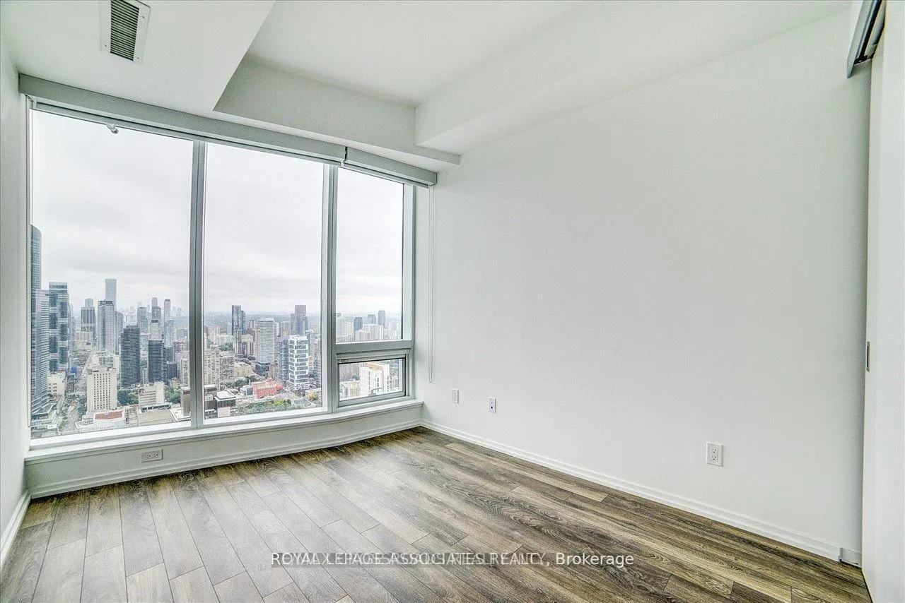 Photo 17 of Unit 5214, 197 Yonge Street, Toronto, Church-Yonge Corridor — HOMEH