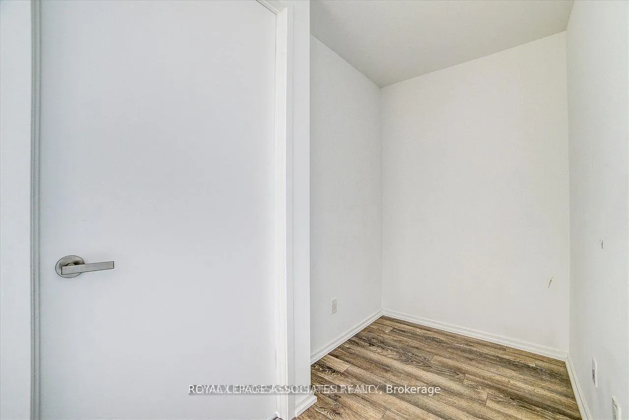Photo 18 of Unit 5214, 197 Yonge Street, Toronto, Church-Yonge Corridor — HOMEH