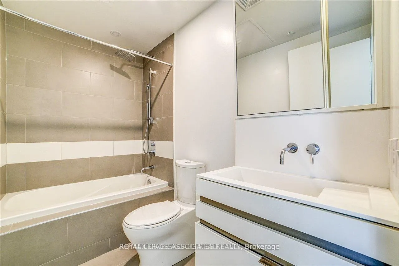 Photo 19 of Unit 5214, 197 Yonge Street, Toronto, Church-Yonge Corridor — HOMEH