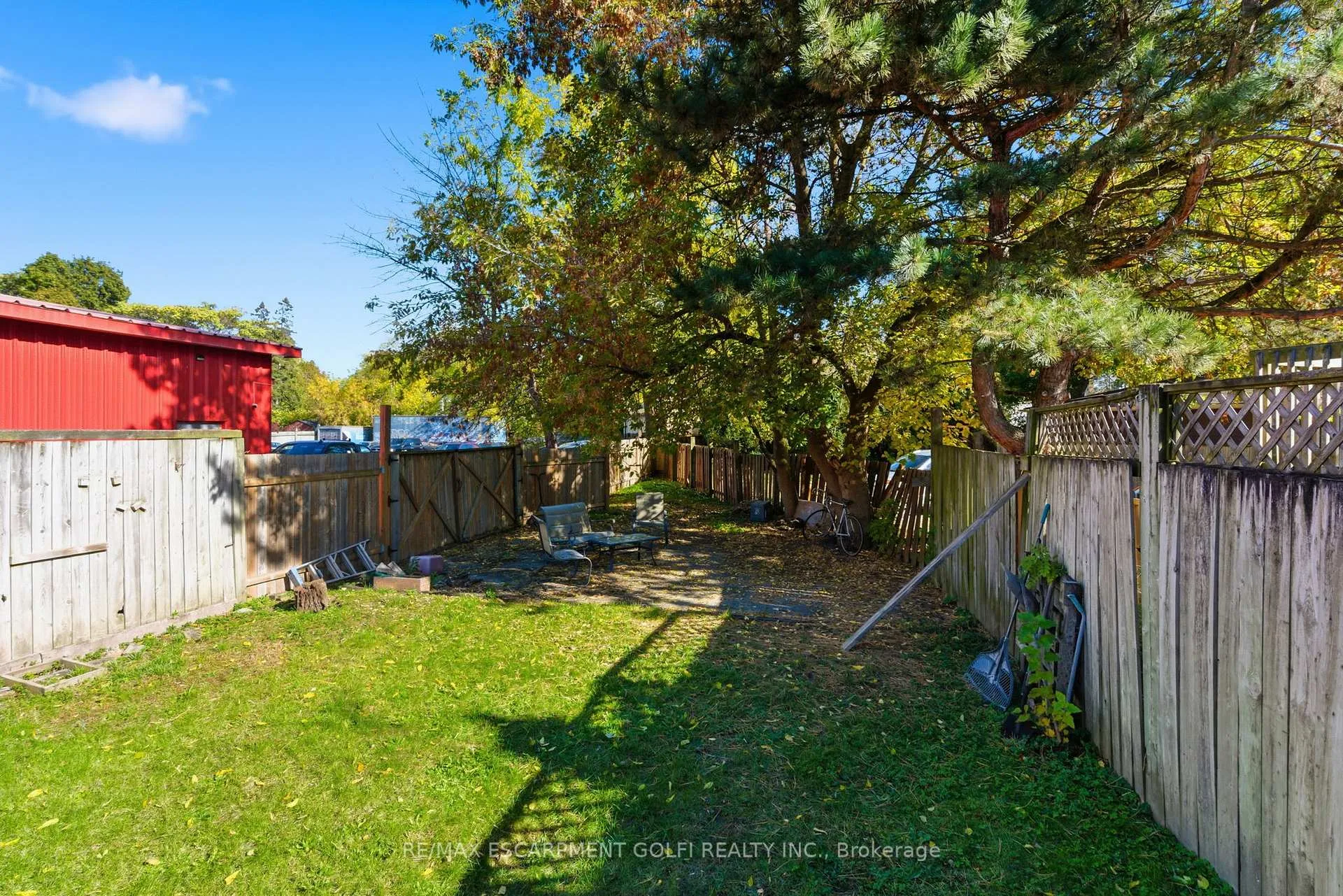 Photo 16 of 132 1/2 Lake Street, St. Catharines, Downtown — HOMEH