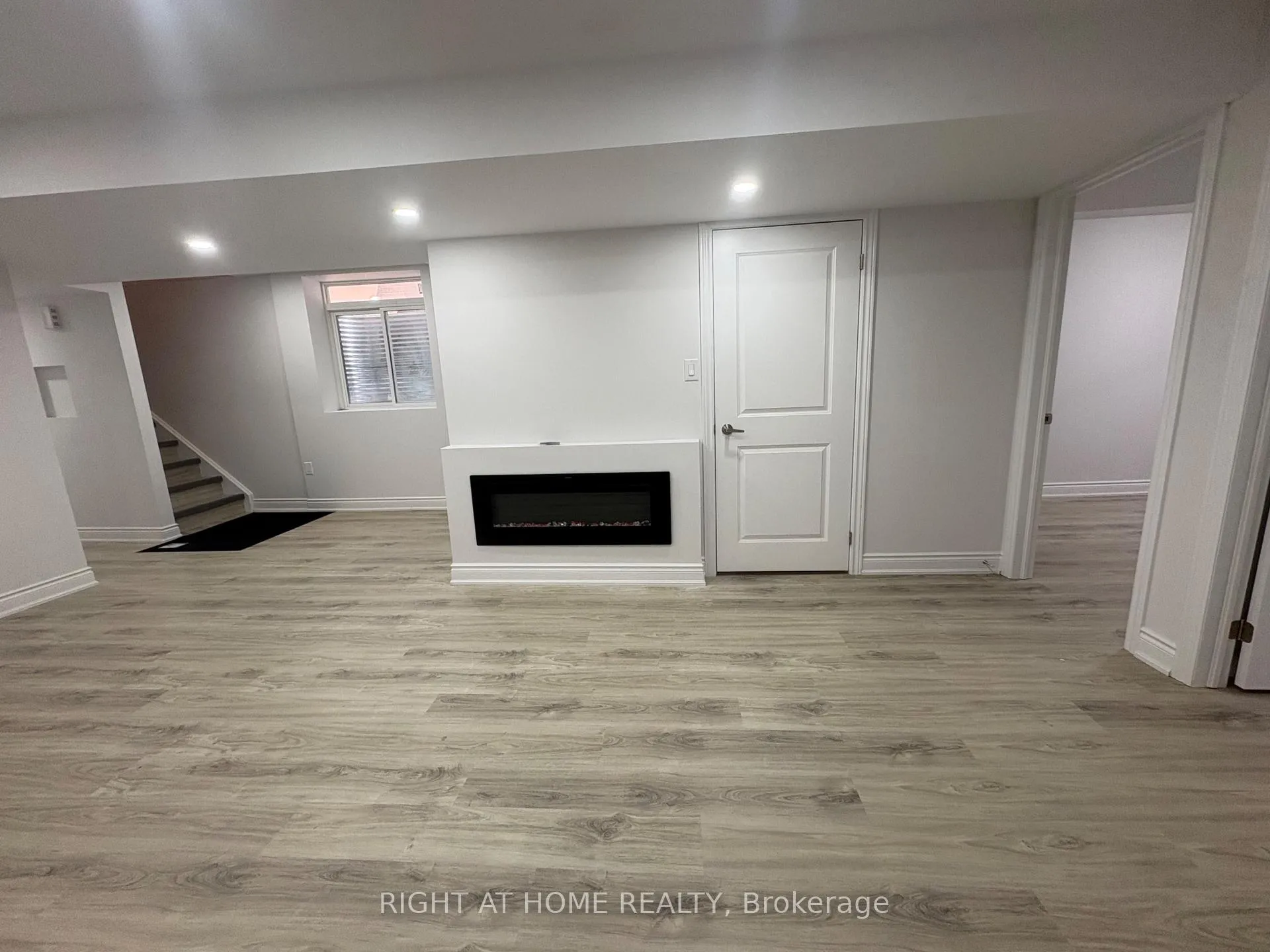 Photo 7 of Unit Basement, 36 Hubbell Rd S, Brampton, Bram West — HOMEH