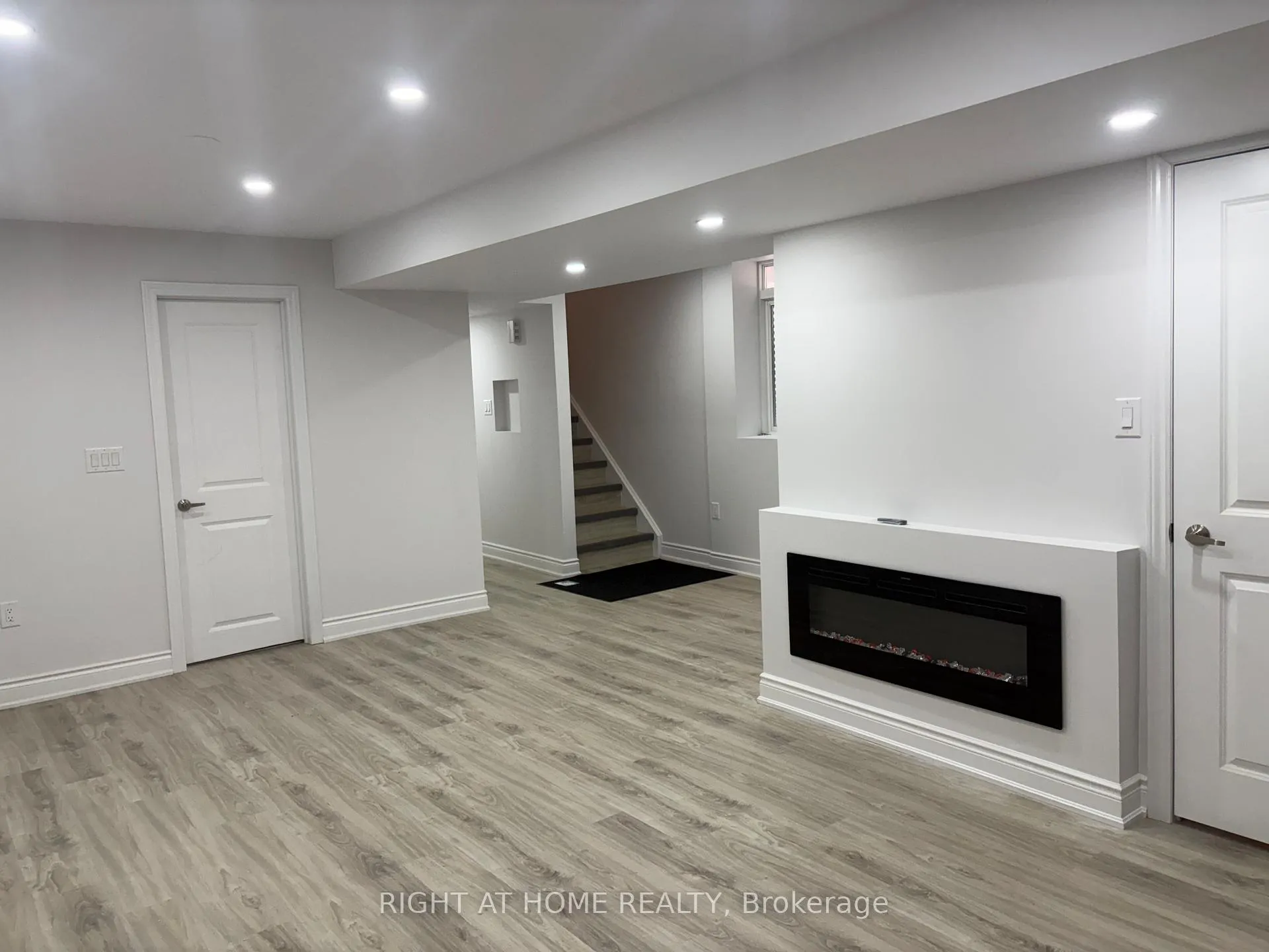 Photo 9 of Unit Basement, 36 Hubbell Rd S, Brampton, Bram West — HOMEH