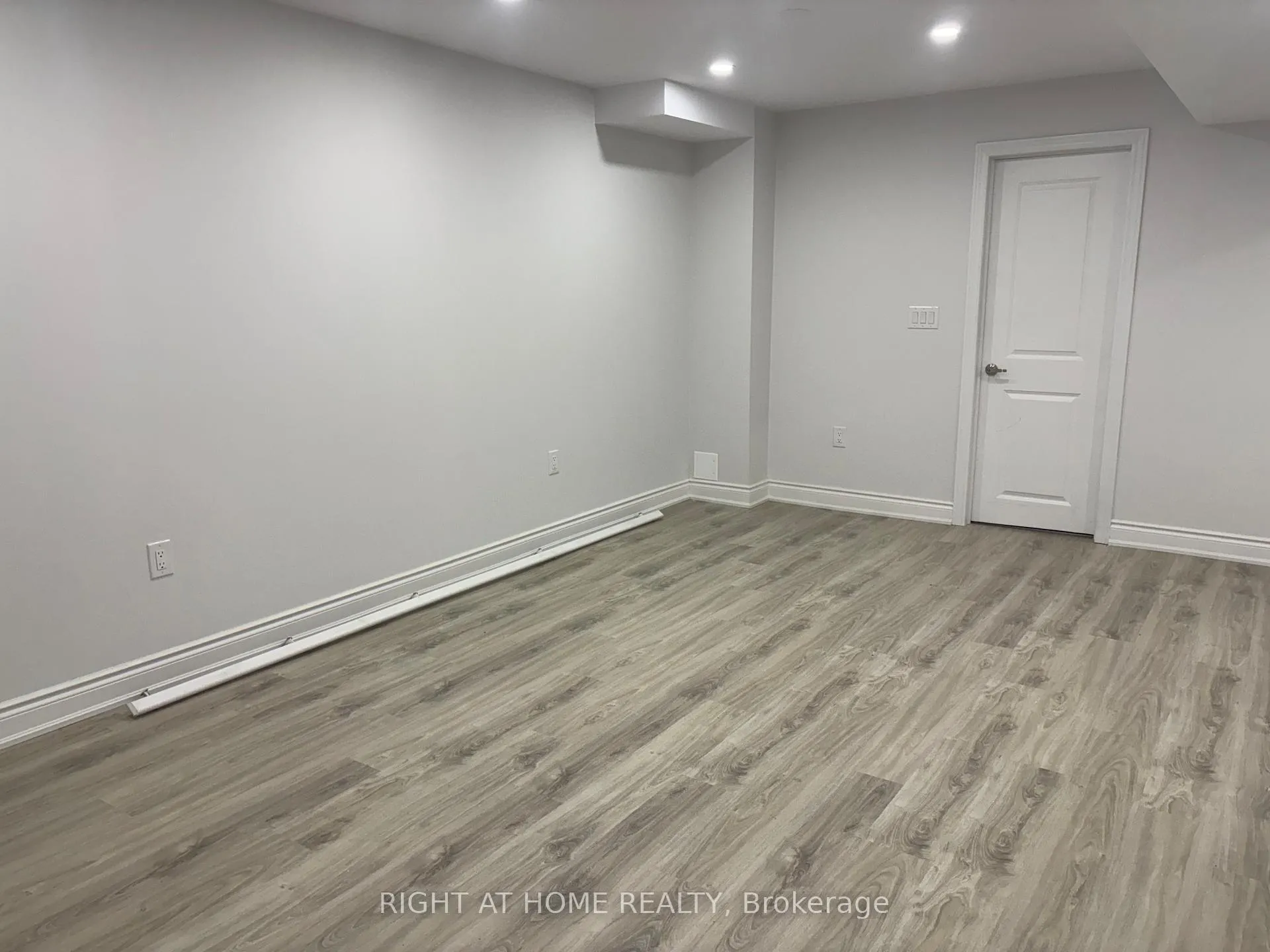 Photo 10 of Unit Basement, 36 Hubbell Rd S, Brampton, Bram West — HOMEH