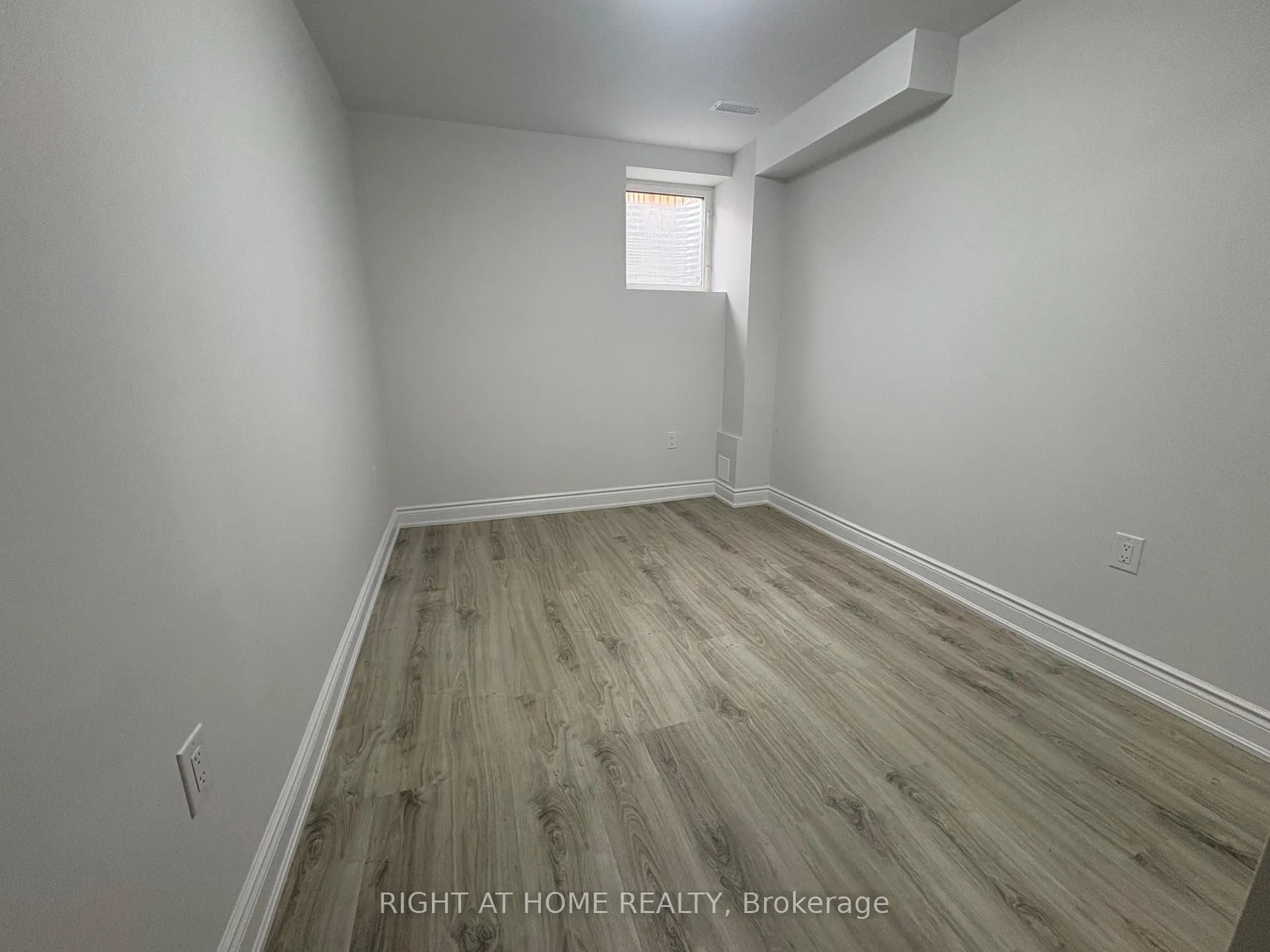 Photo 17 of Unit Basement, 36 Hubbell Rd S, Brampton, Bram West — HOMEH