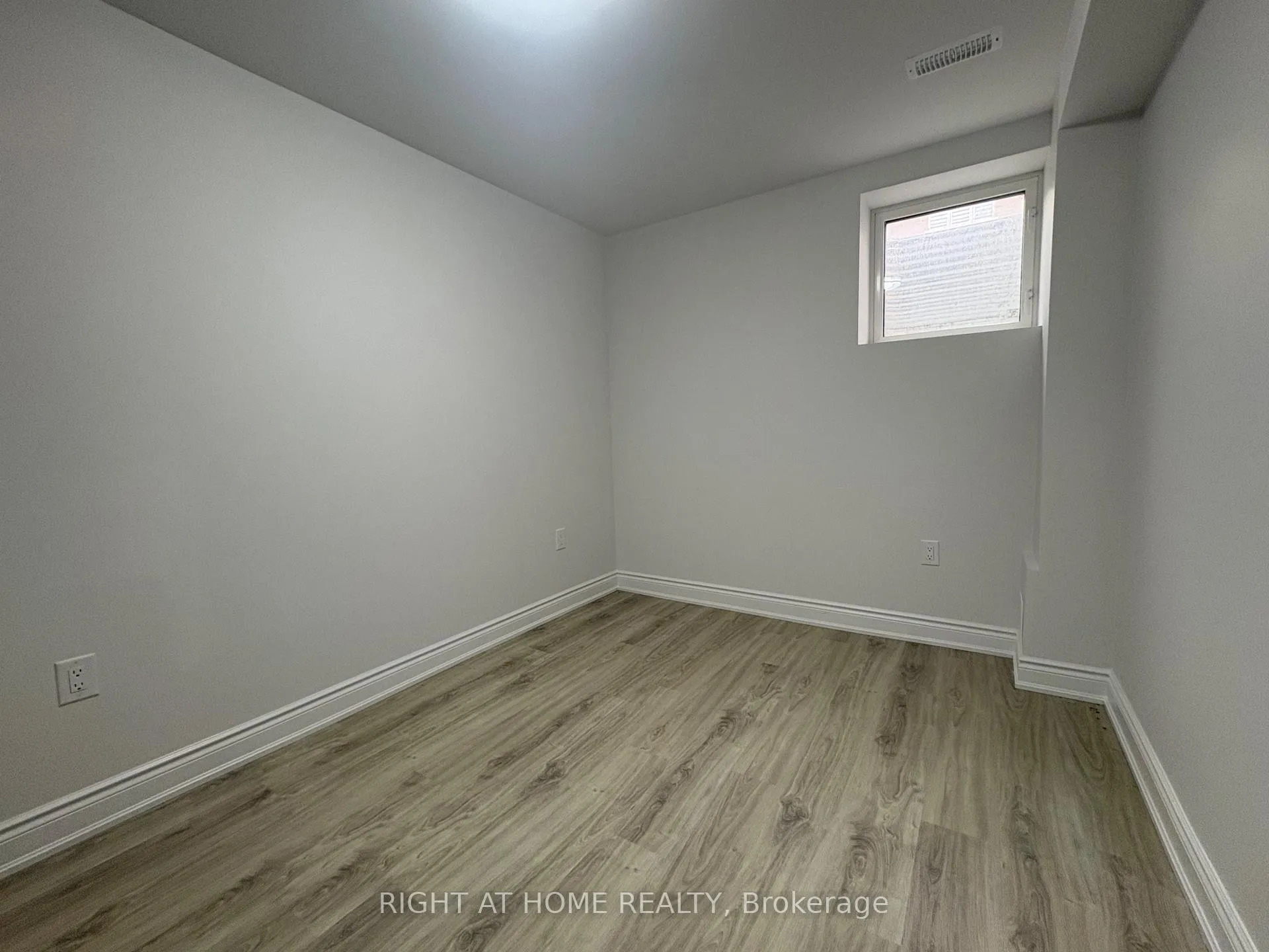 Photo 20 of Unit Basement, 36 Hubbell Rd S, Brampton, Bram West — HOMEH