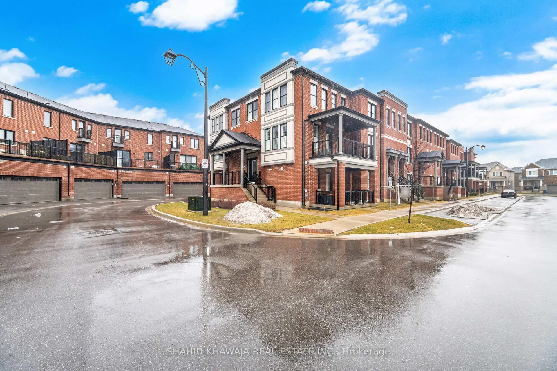 Photo 2 of Unit 17, 975 Whitlock Avenue, Milton, Cobban — HOMEH