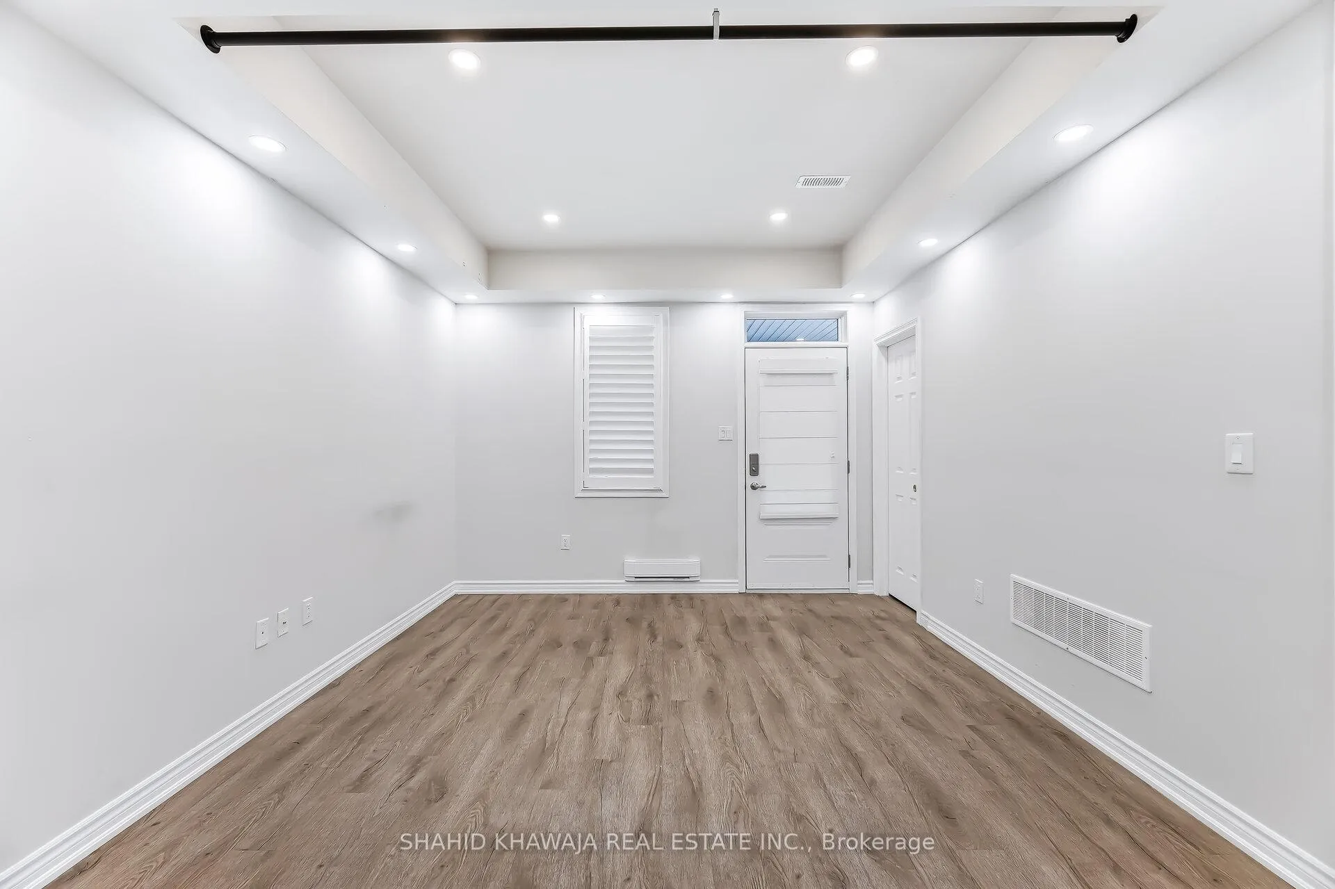 Photo 9 of Unit 17, 975 Whitlock Avenue, Milton, Cobban — HOMEH