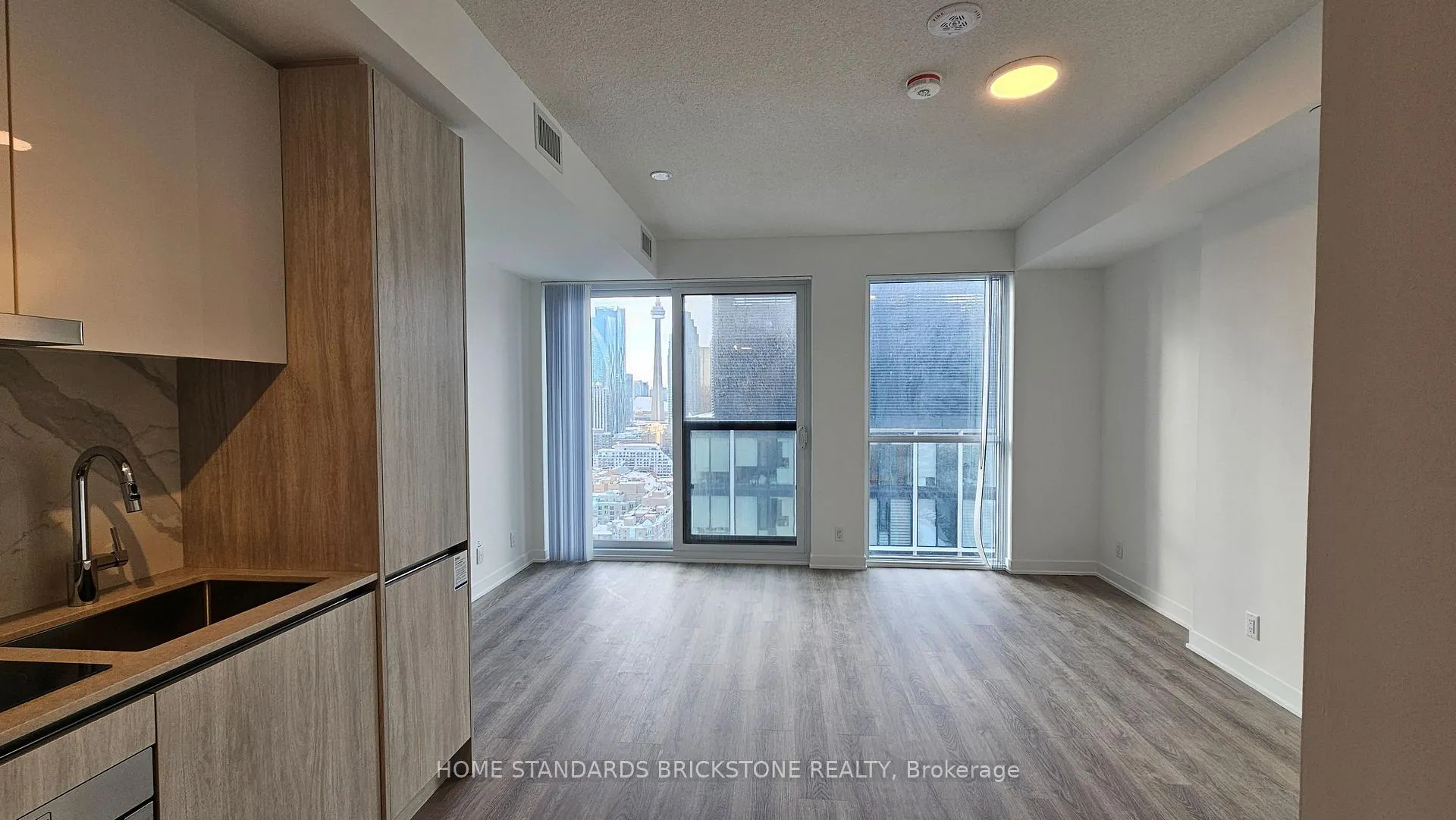 Photo 2 of Unit 3211, 180 Front Street E, Toronto, Moss Park — HOMEH