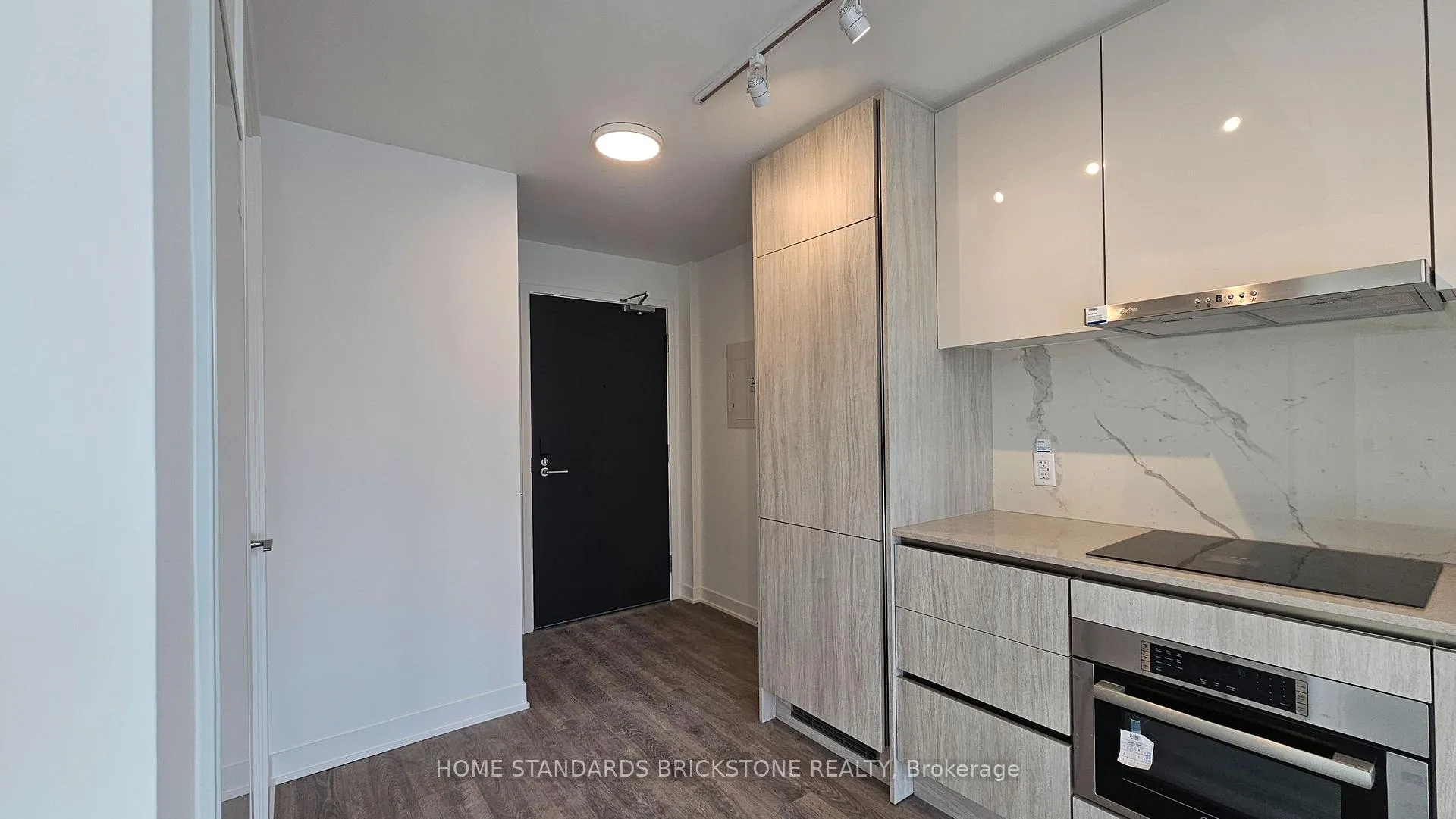 Photo 6 of Unit 3211, 180 Front Street E, Toronto, Moss Park — HOMEH