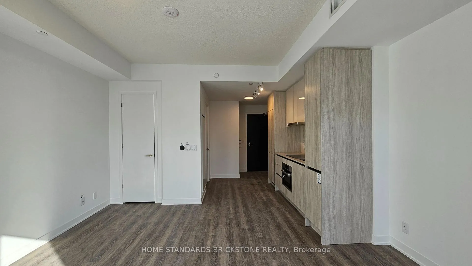 Photo 7 of Unit 3211, 180 Front Street E, Toronto, Moss Park — HOMEH