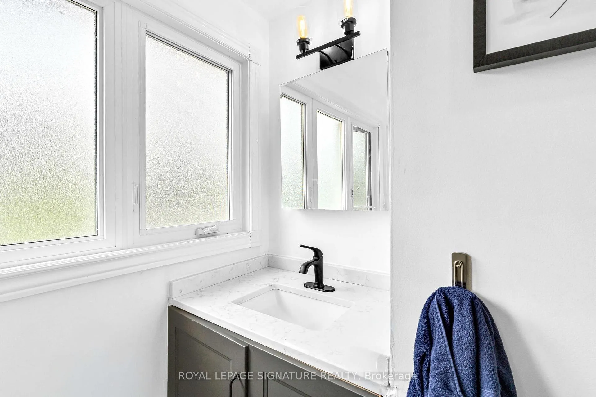 Photo 20 of 5273 Banting Court E, Burlington, Appleby — HOMEH