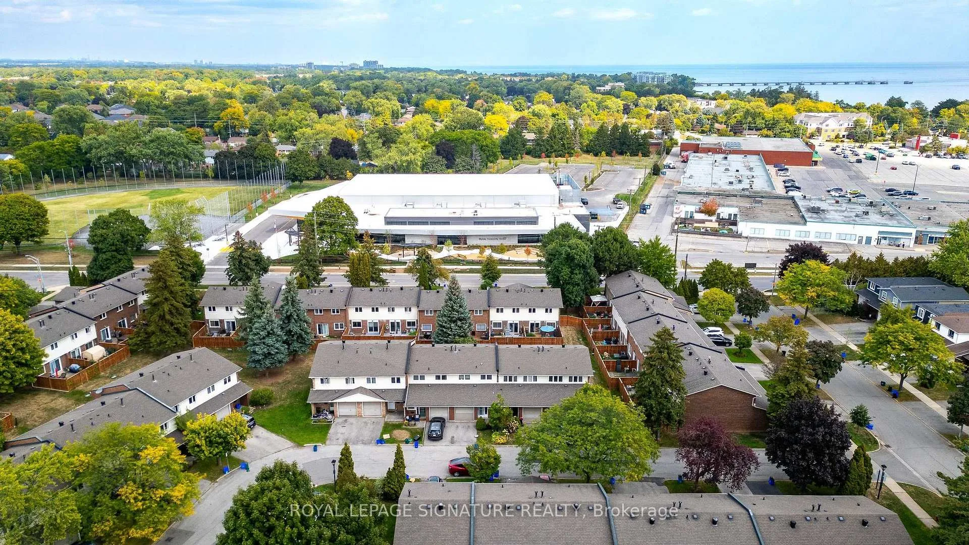 Photo 29 of 5273 Banting Court E, Burlington, Appleby — HOMEH