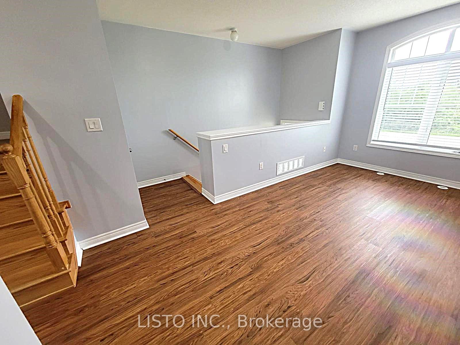 Photo 3 of 21 Dundas Way, Markham, Greensborough — HOMEH