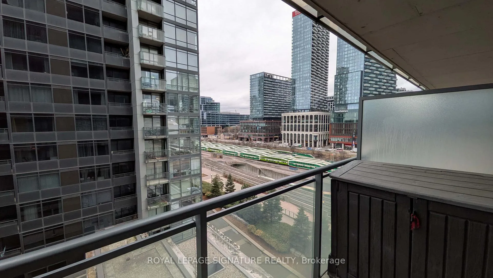 Photo 13 of Unit 801, 4K Spadina Avenue, Toronto, Waterfront Communities — HOMEH