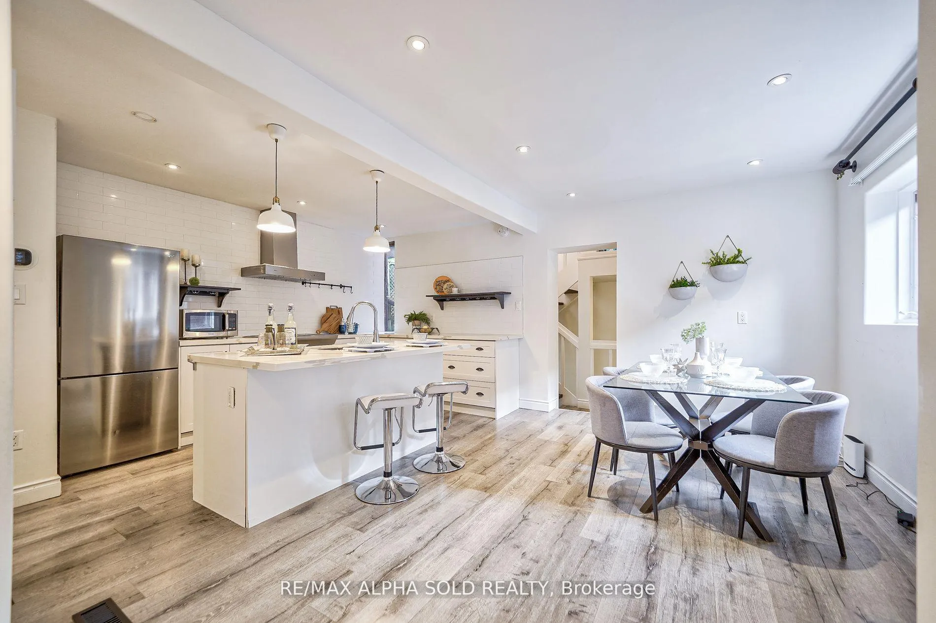 Photo 8 of 132 Glengarry Avenue, Toronto, Lawrence Park North — HOMEH
