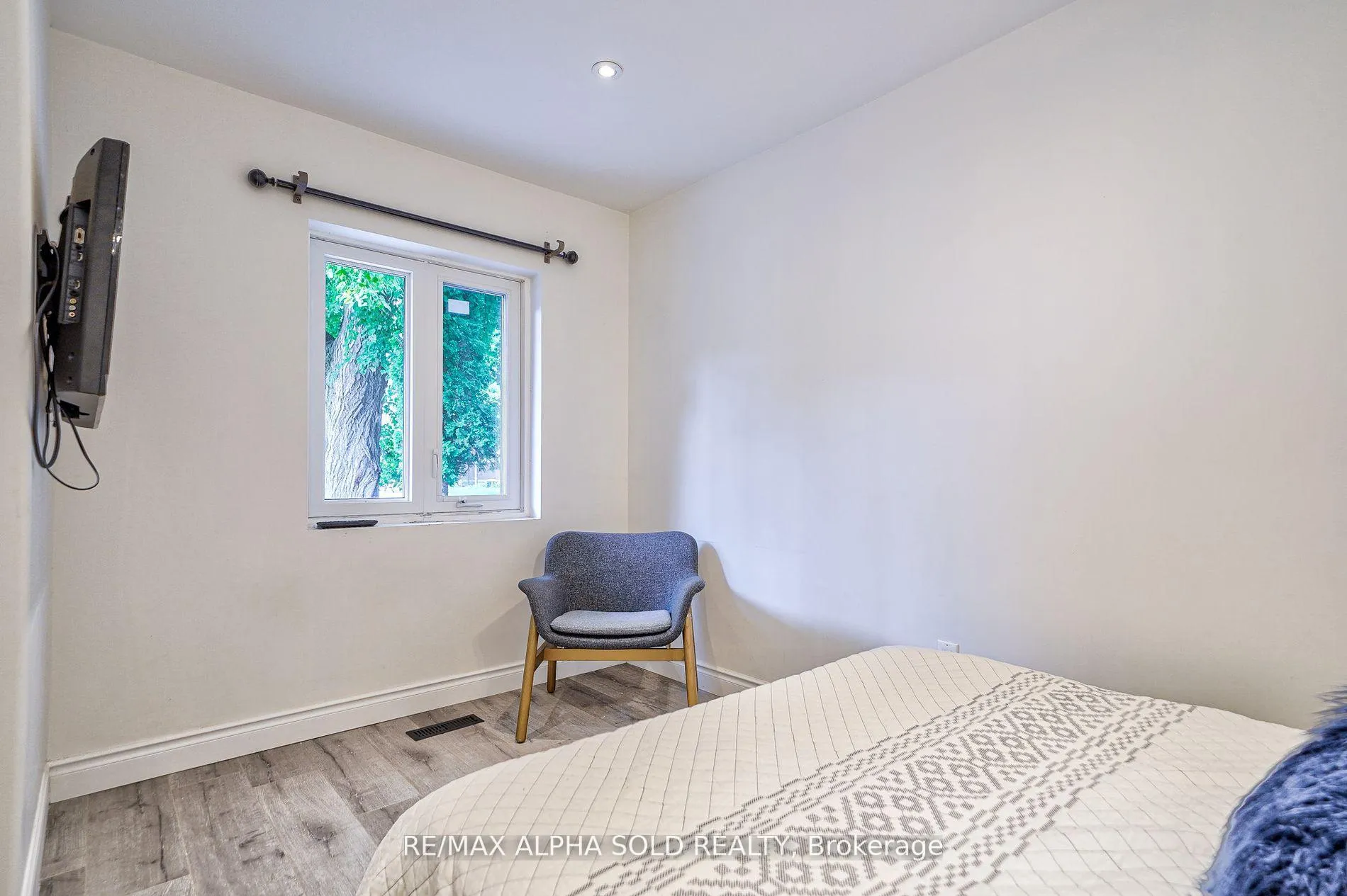 Photo 16 of 132 Glengarry Avenue, Toronto, Lawrence Park North — HOMEH