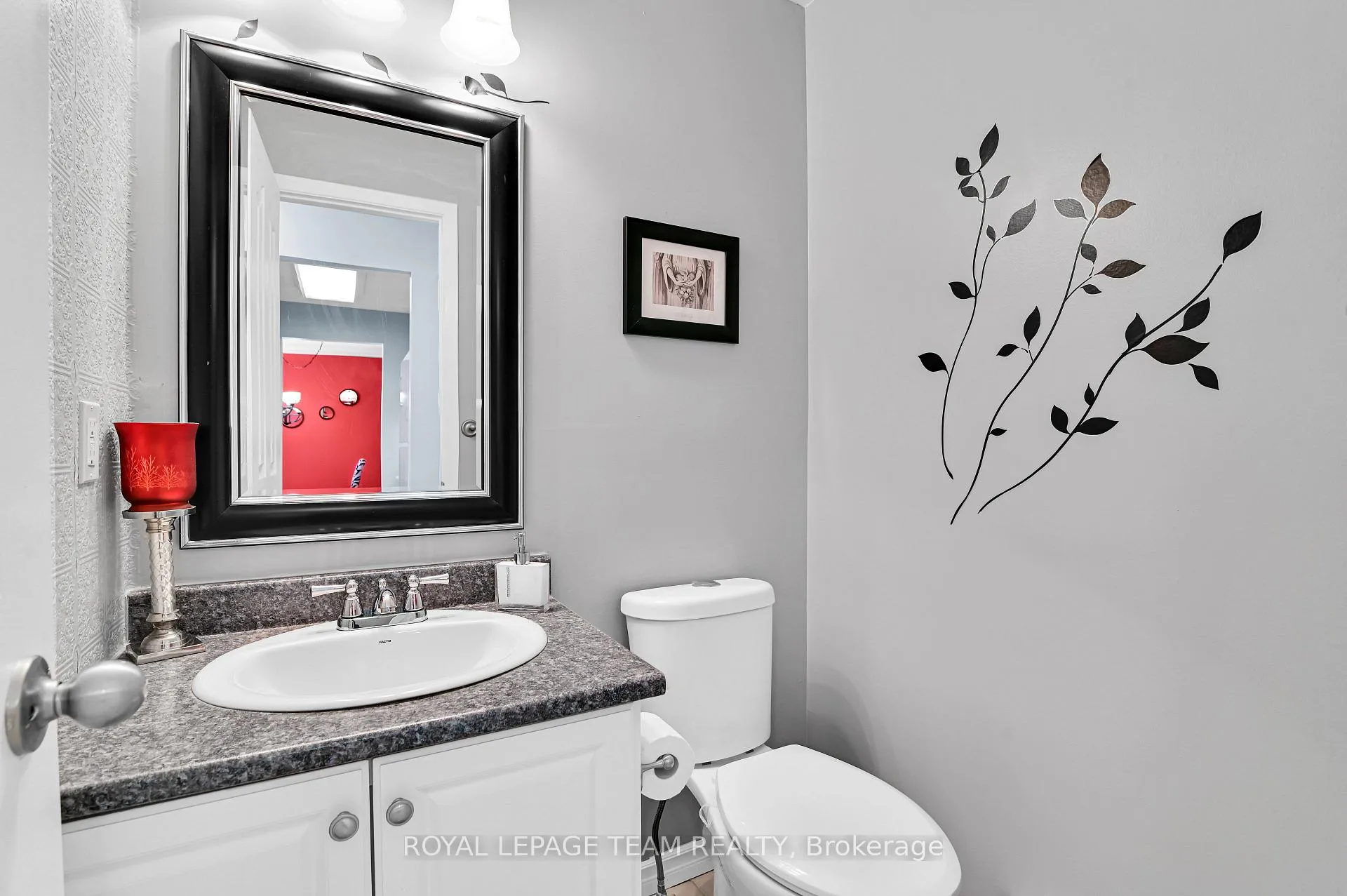 Photo 8 of Unit 102, 1785 Cabaret Lane, Ottawa, Fallingbrook/Pineridge — HOMEH