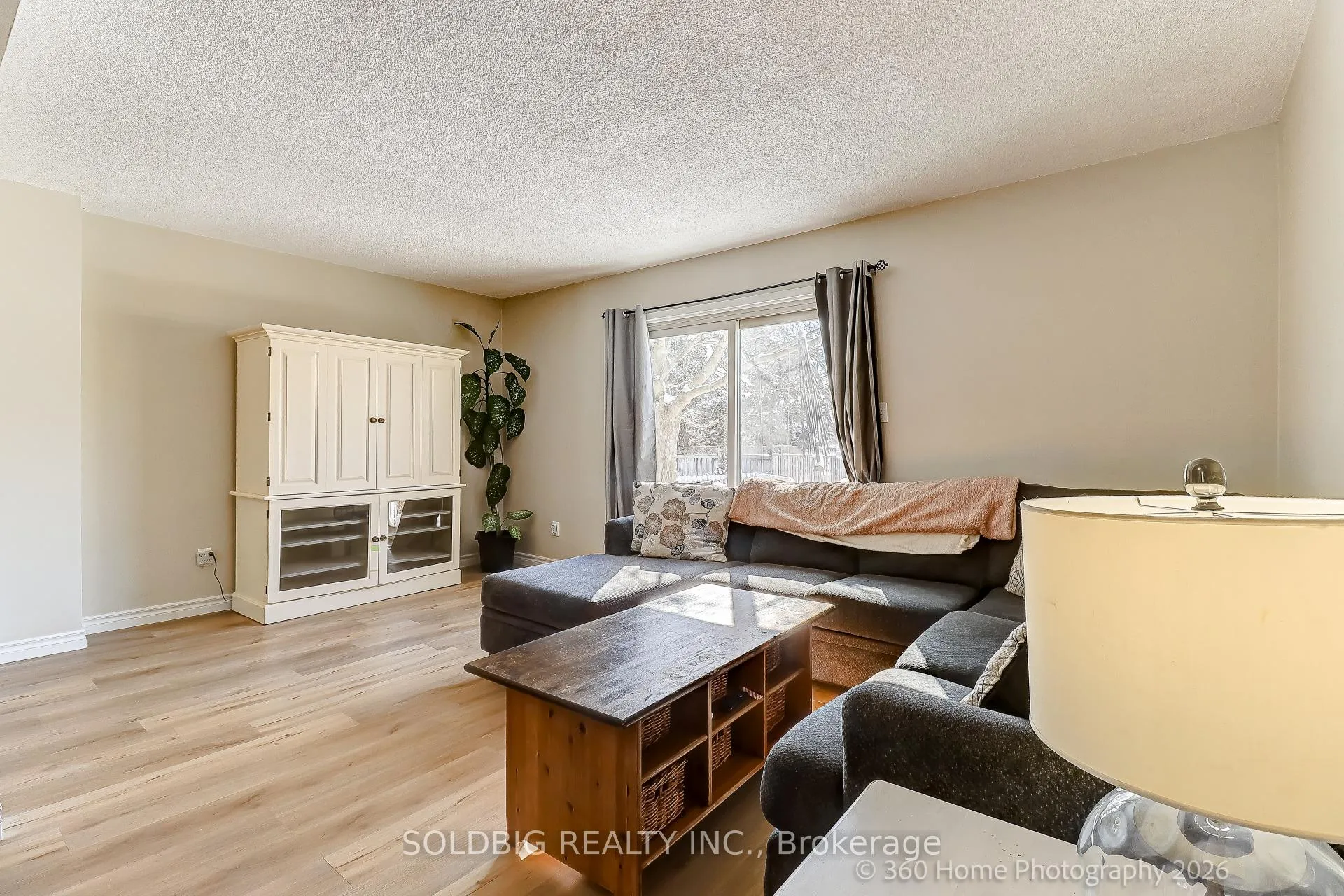 Photo 9 of 9 Loscombe Drive, Clarington, Bowmanville — HOMEH