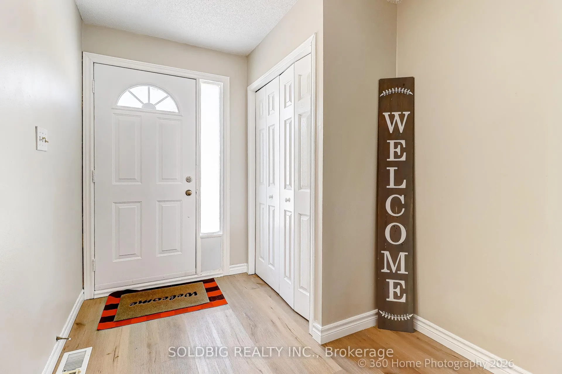 Photo 10 of 9 Loscombe Drive, Clarington, Bowmanville — HOMEH