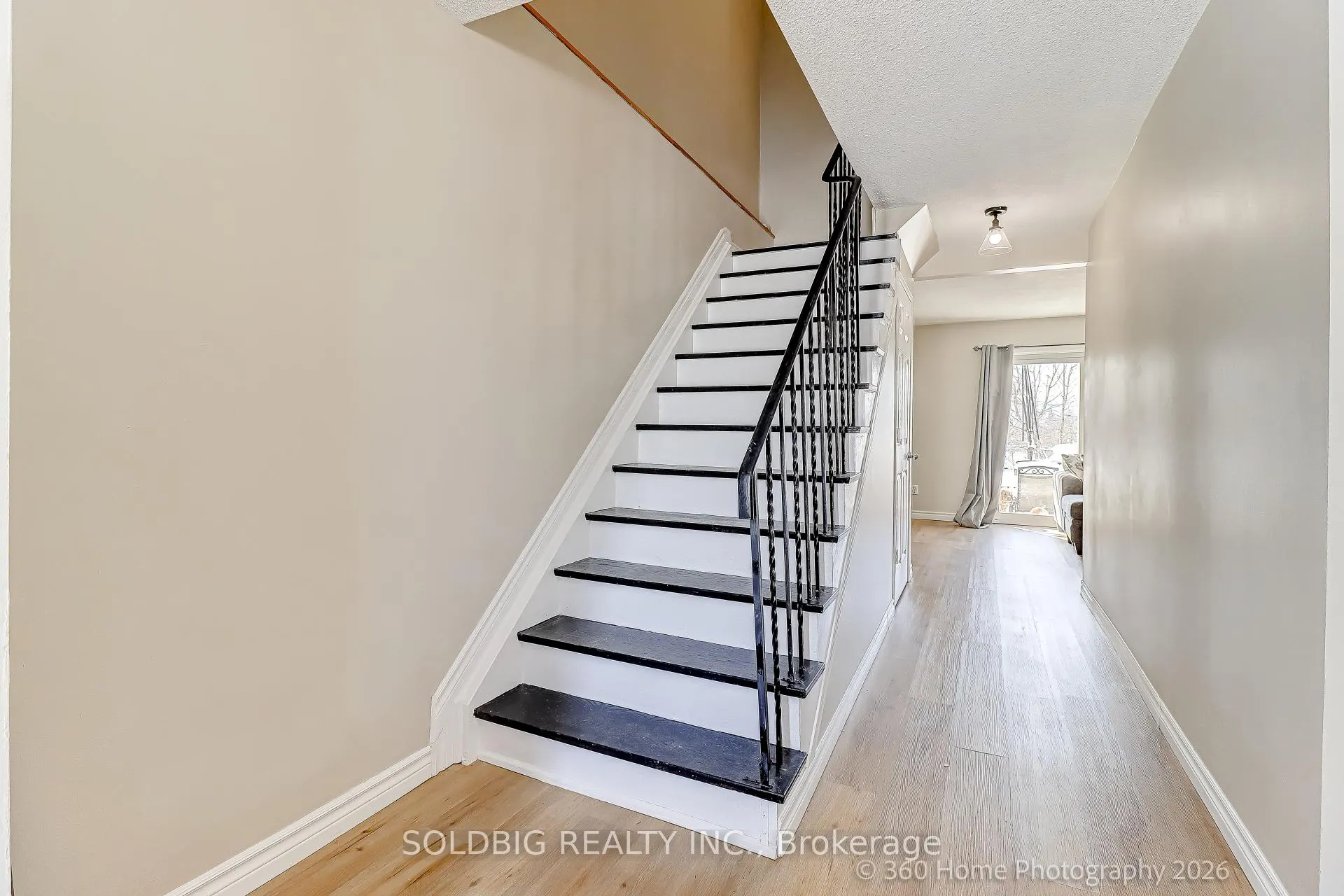 Photo 11 of 9 Loscombe Drive, Clarington, Bowmanville — HOMEH