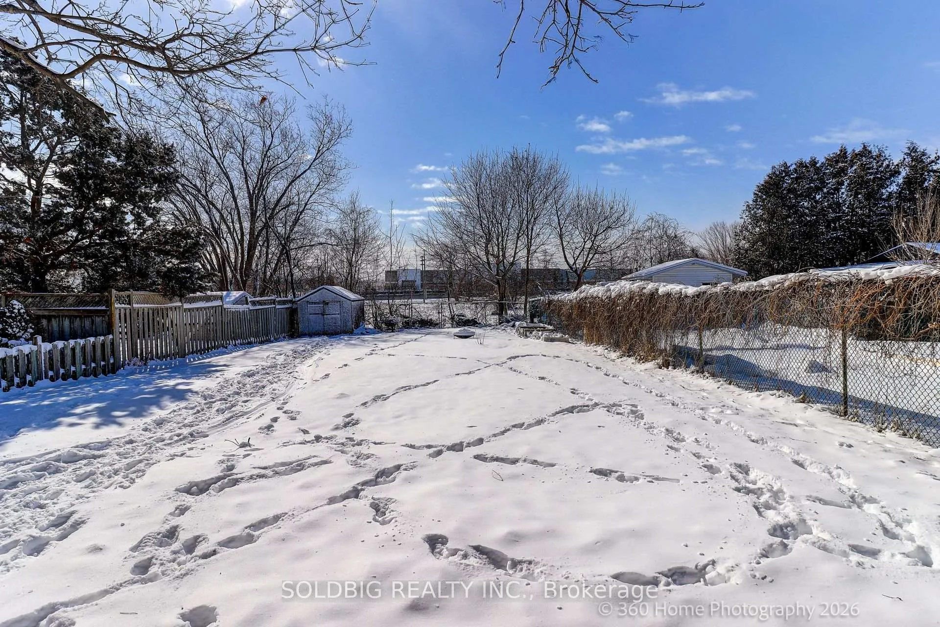 Photo 24 of 9 Loscombe Drive, Clarington, Bowmanville — HOMEH