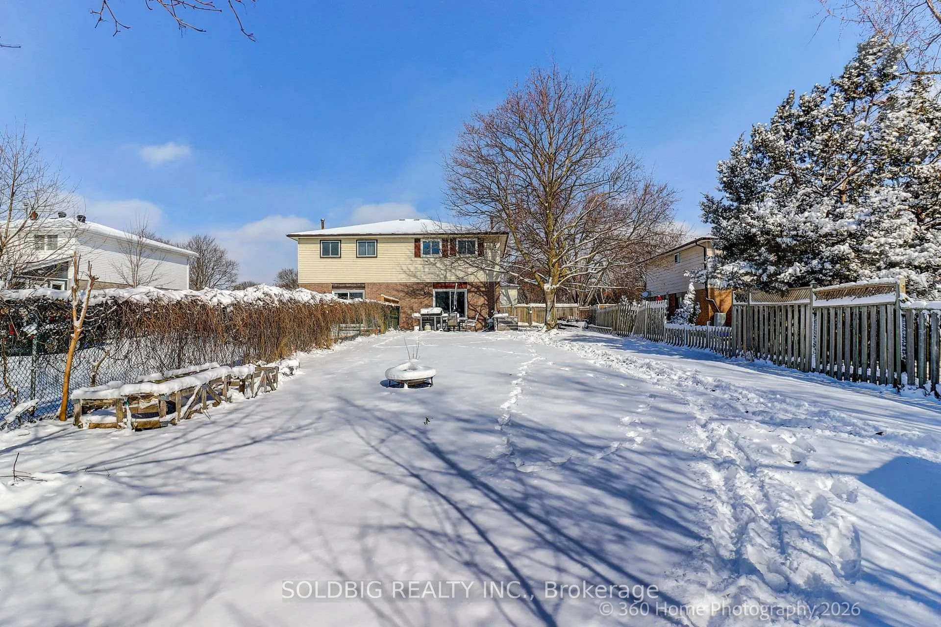 Photo 25 of 9 Loscombe Drive, Clarington, Bowmanville — HOMEH