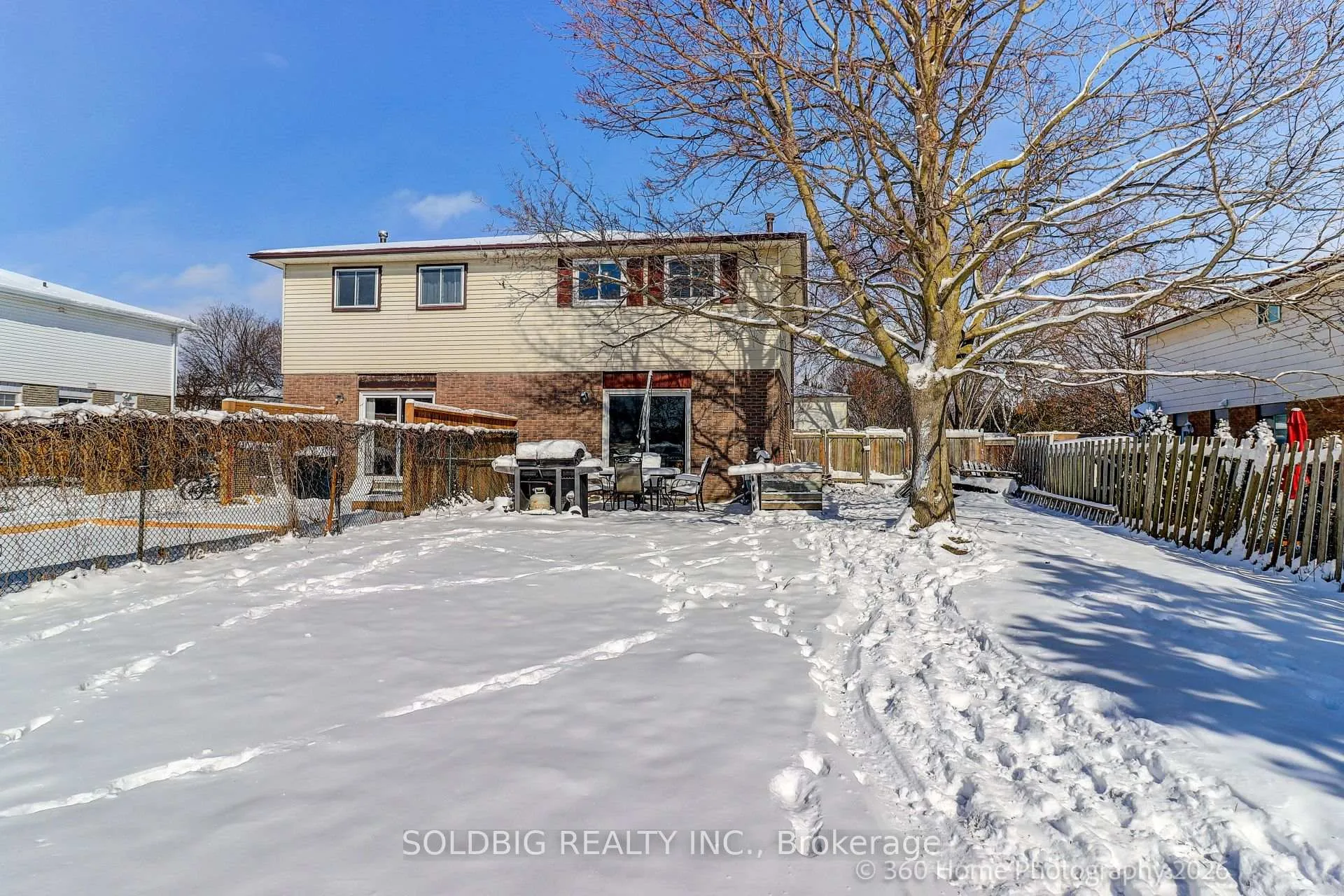 Photo 26 of 9 Loscombe Drive, Clarington, Bowmanville — HOMEH