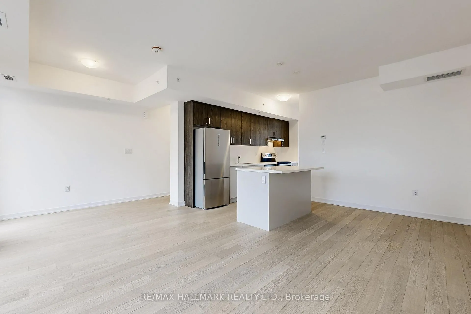 Photo 10 of Unit 7, 184 Angus Drive, Ajax, Central — HOMEH