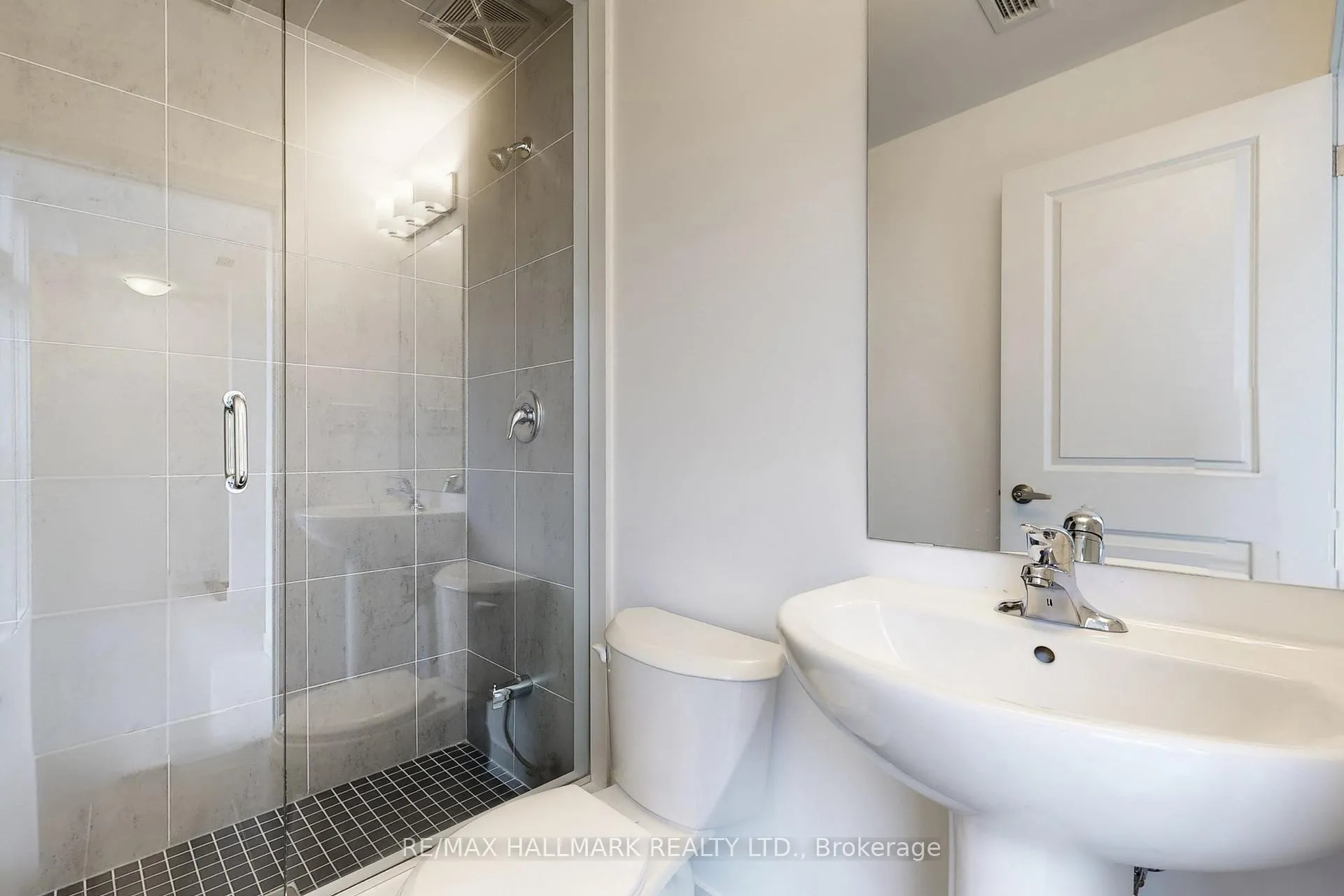 Photo 38 of Unit 7, 184 Angus Drive, Ajax, Central — HOMEH