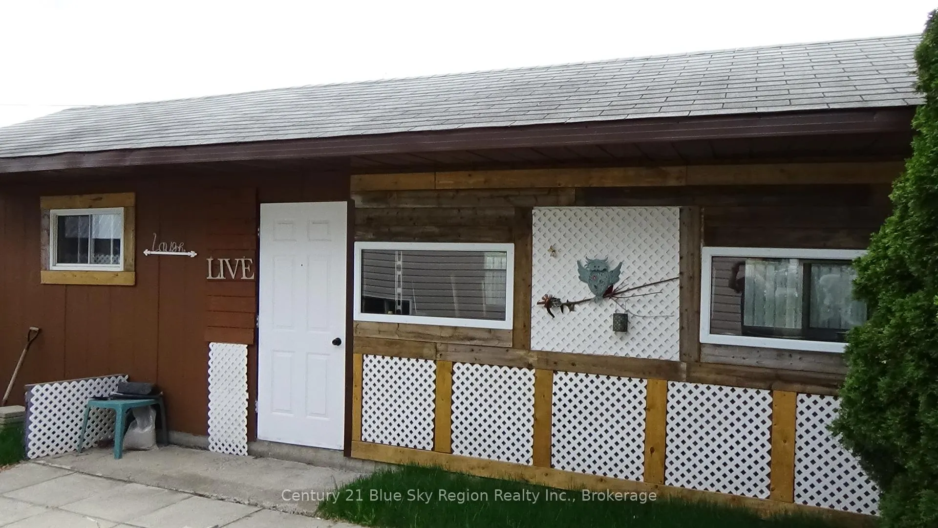 Photo 40 of 176 Church Street, West Nipissing, Sturgeon Falls — HOMEH