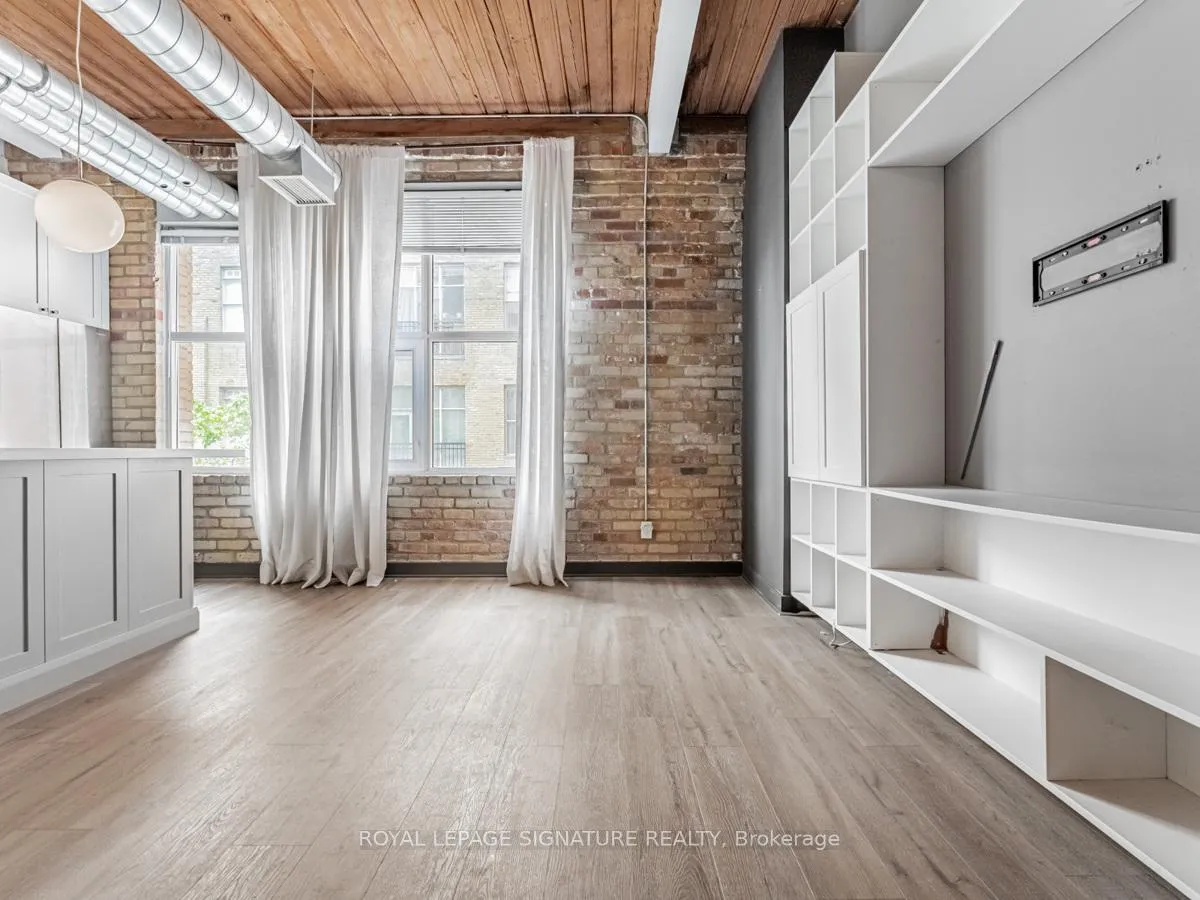 Photo 5 of Unit 421, 955 Queen Street, Toronto, Trinity-Bellwoods — HOMEH