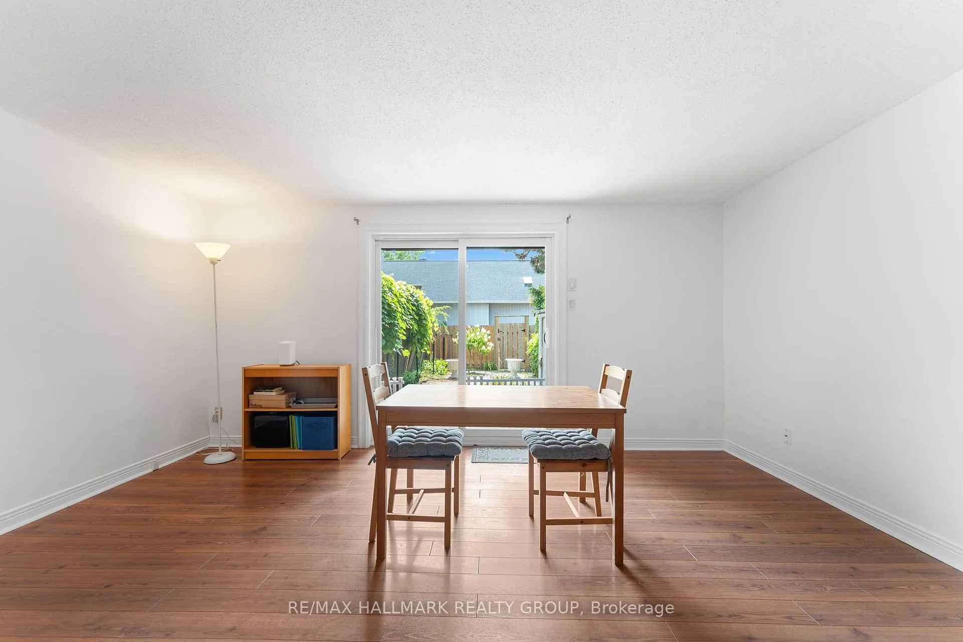 Photo 4 of 1916 Russell Road, Ottawa, Elmvale Acres — HOMEH