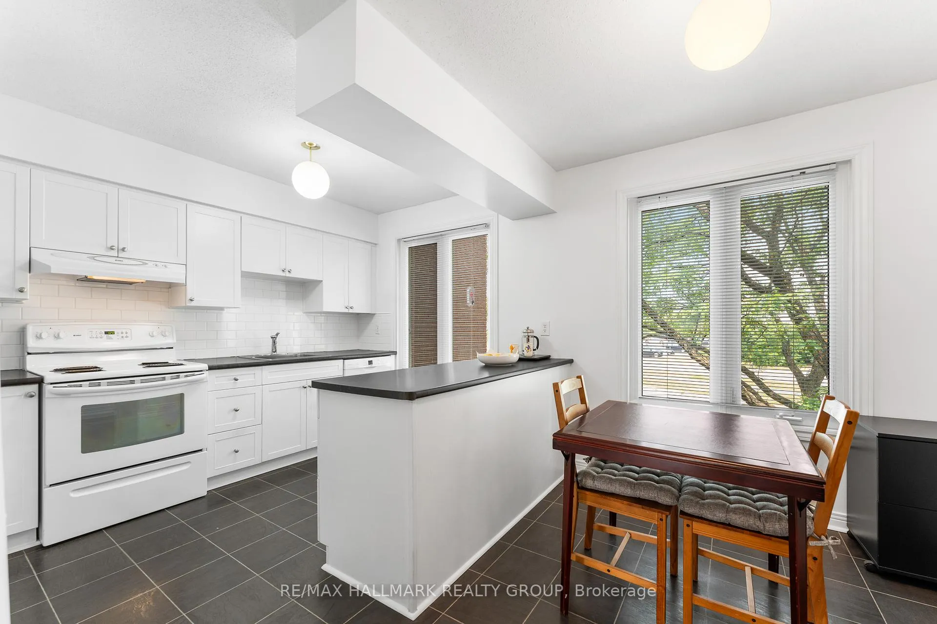 Photo 18 of 1916 Russell Road, Ottawa, Elmvale Acres — HOMEH