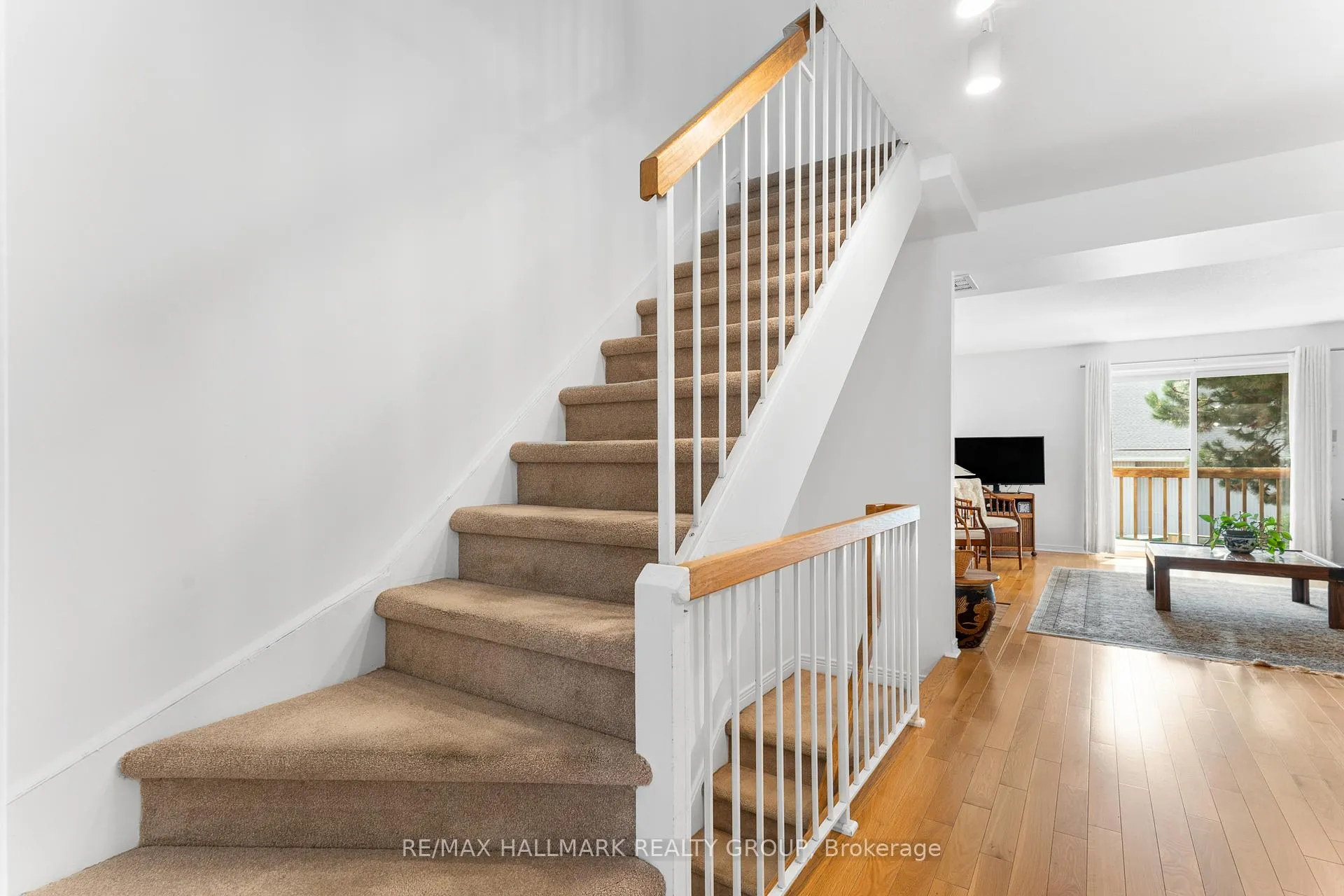 Photo 25 of 1916 Russell Road, Ottawa, Elmvale Acres — HOMEH