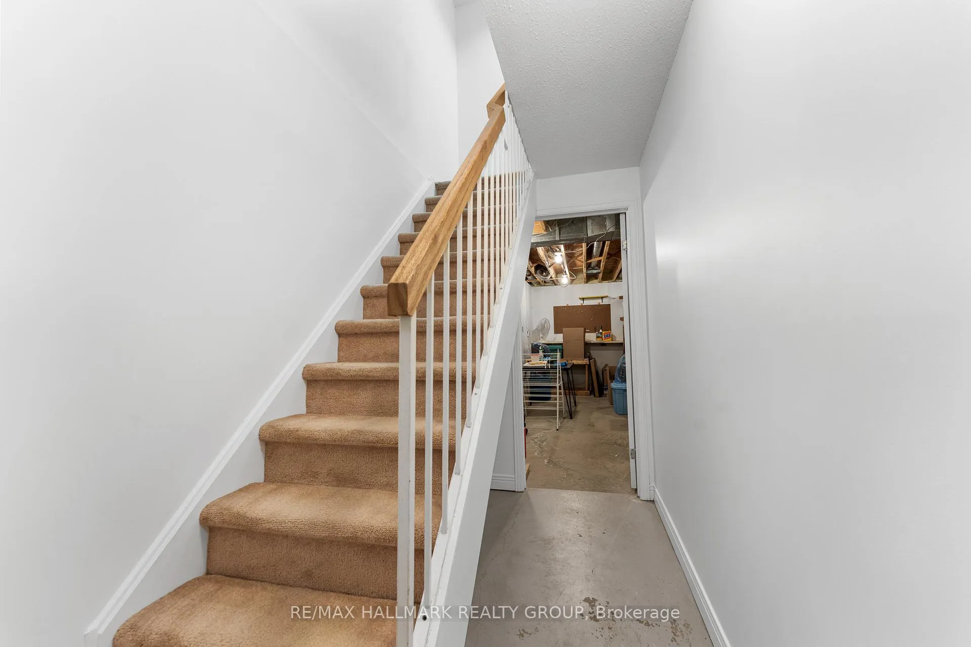 Photo 38 of 1916 Russell Road, Ottawa, Elmvale Acres — HOMEH