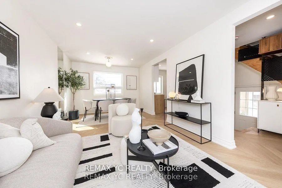 Photo 5 of 87 Woodfern Drive, Scarborough, Ionview — HOMEH