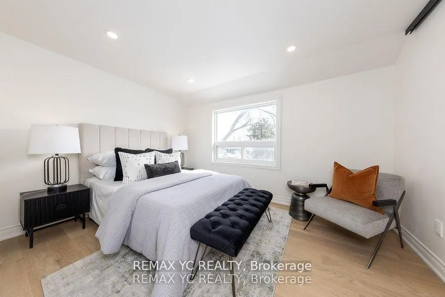 Photo 17 of 87 Woodfern Drive, Scarborough, Ionview — HOMEH