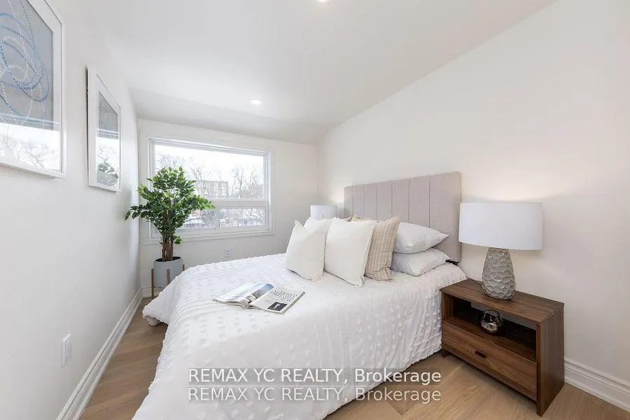 Photo 19 of 87 Woodfern Drive, Scarborough, Ionview — HOMEH