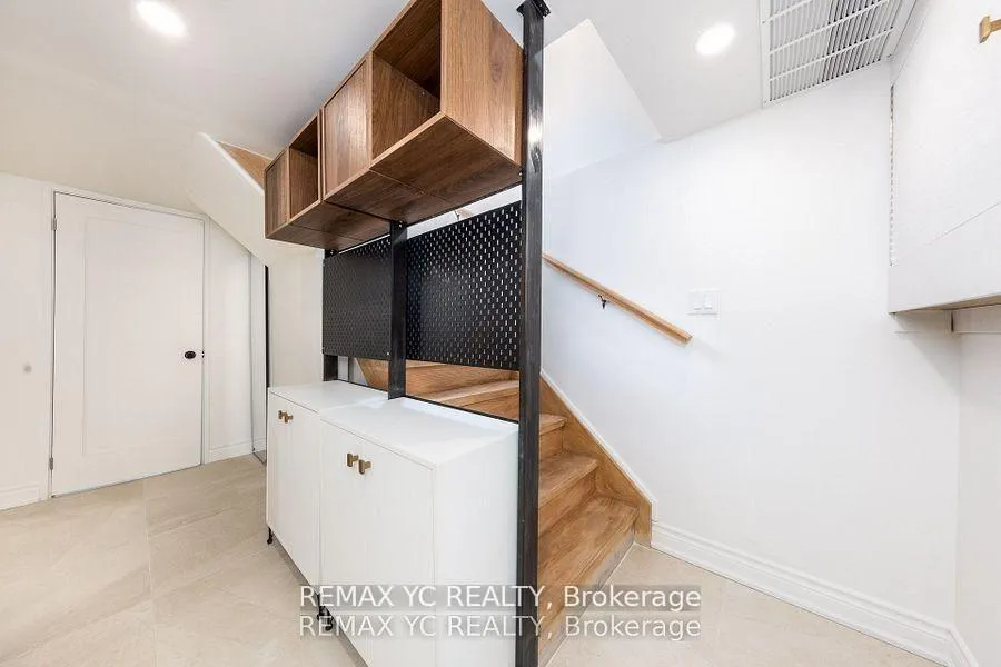 Photo 24 of 87 Woodfern Drive, Scarborough, Ionview — HOMEH