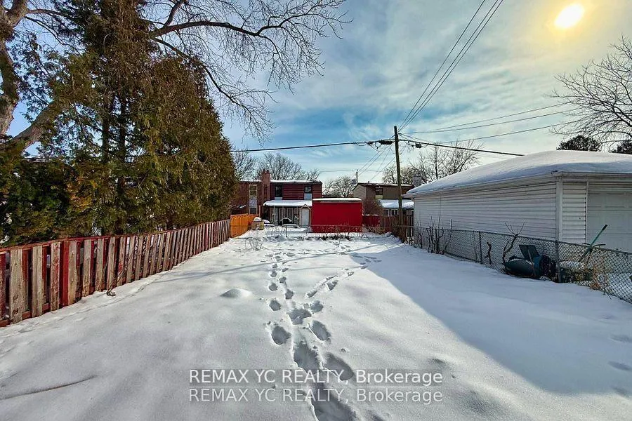 Photo 33 of 87 Woodfern Drive, Scarborough, Ionview — HOMEH