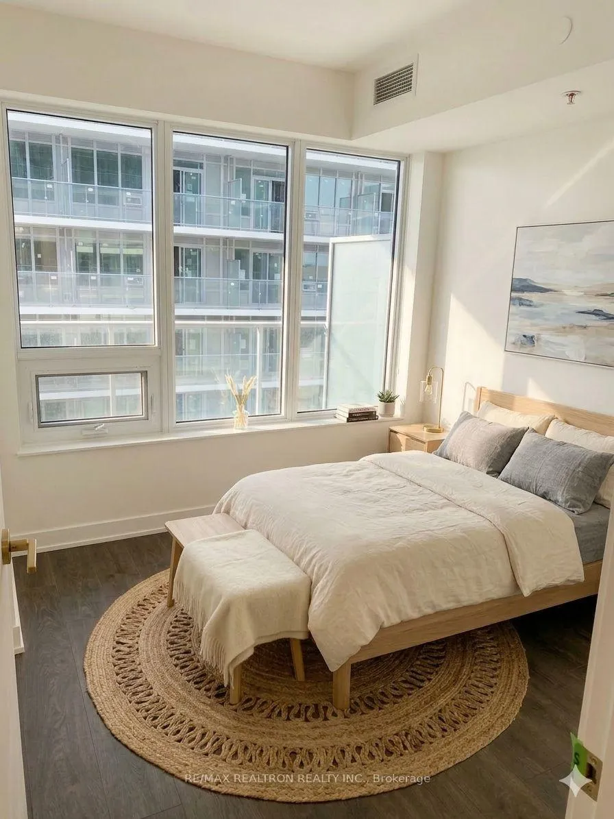 Photo 6 of Unit 2806, 99 Broadway Avenue, Toronto, Mount Pleasant West — HOMEH