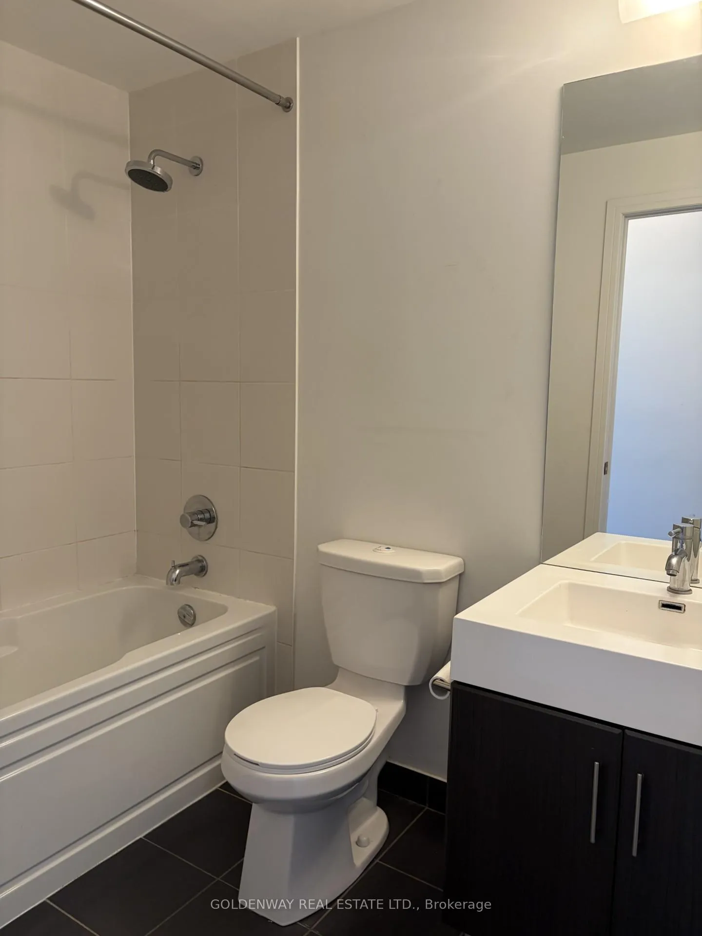 Photo 6 of Unit 208, 35 Brian Peck Crescent, Toronto, Thorncliffe Park — HOMEH