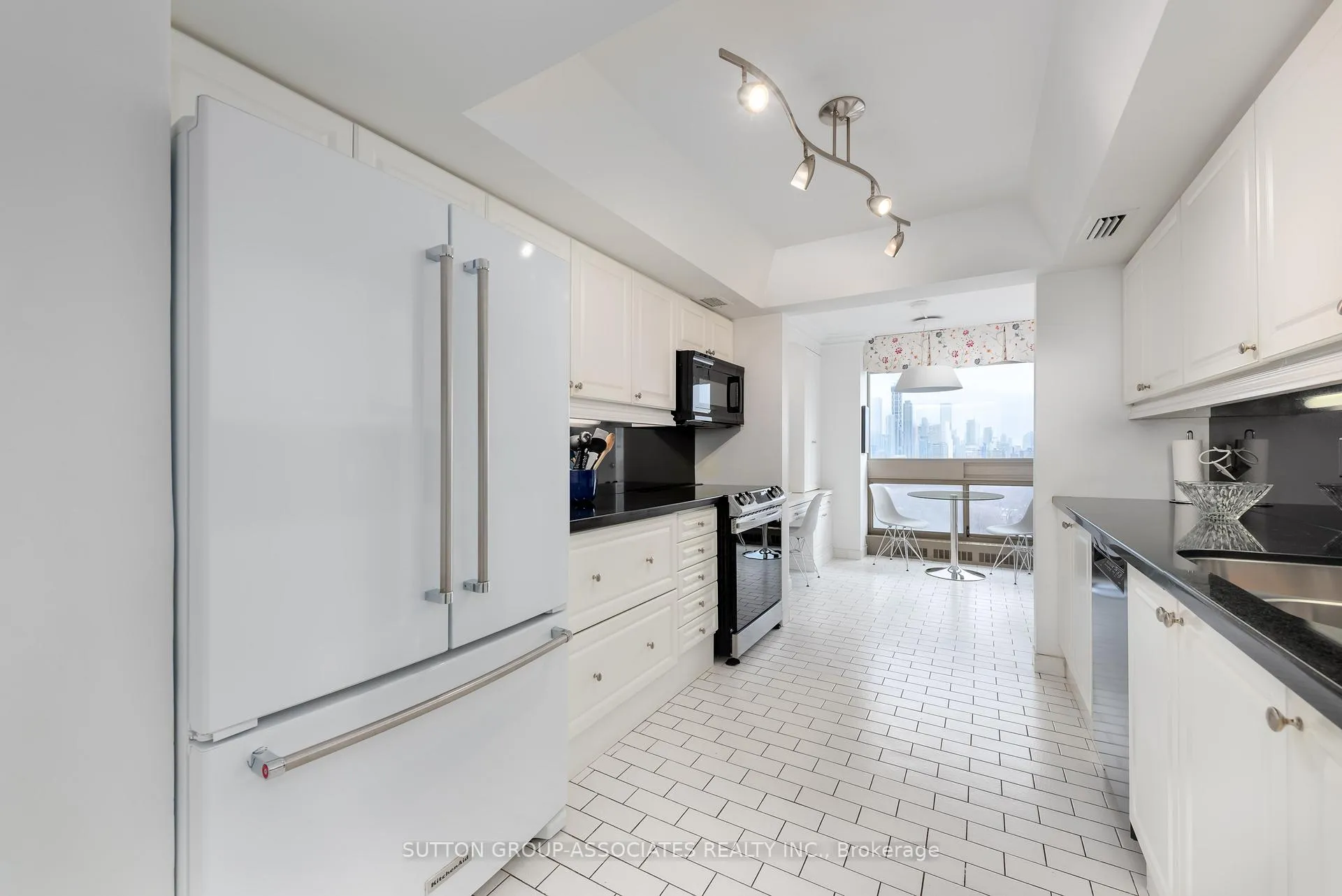 Photo 19 of Unit 1602, 61 St Clair Avenue W, Toronto, Yonge-St. Clair — HOMEH