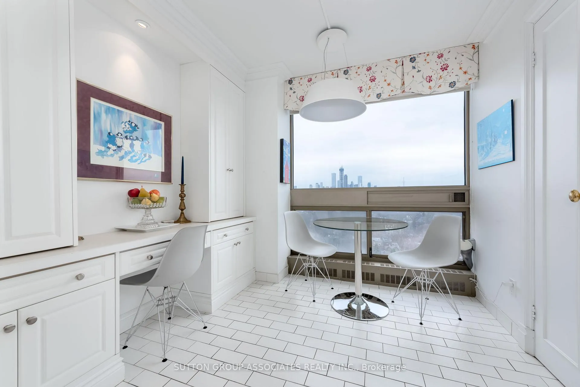 Photo 22 of Unit 1602, 61 St Clair Avenue W, Toronto, Yonge-St. Clair — HOMEH