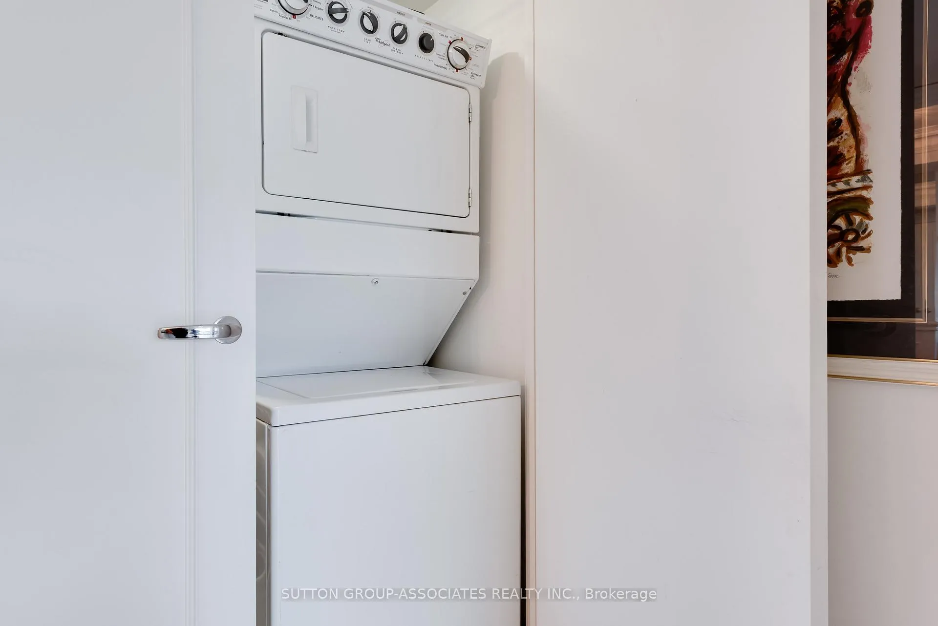 Photo 24 of Unit 1602, 61 St Clair Avenue W, Toronto, Yonge-St. Clair — HOMEH
